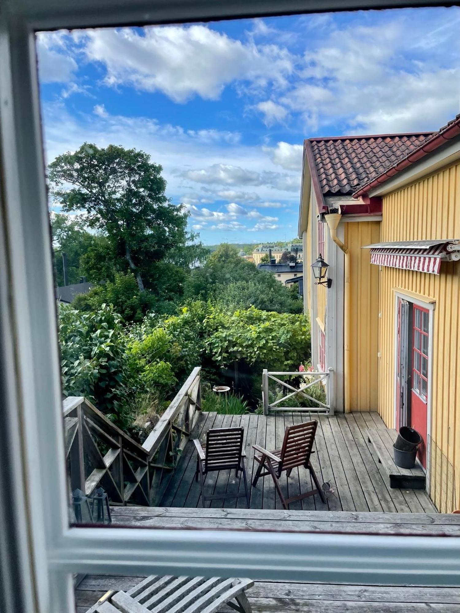 Gaesthus Med Utsikt Oever Drottningholms Slott Zewnętrze zdjęcie