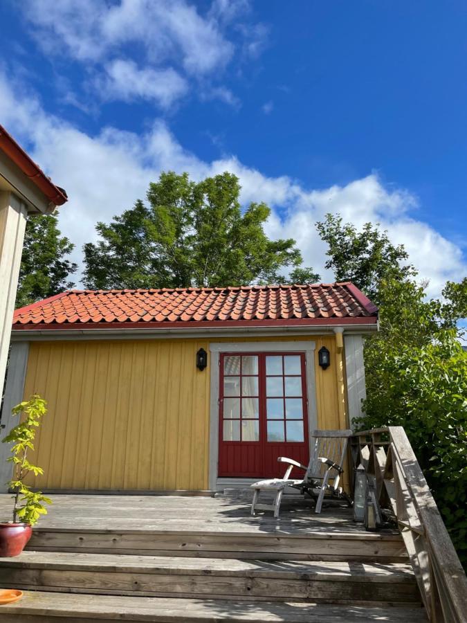 Gaesthus Med Utsikt Oever Drottningholms Slott Zewnętrze zdjęcie